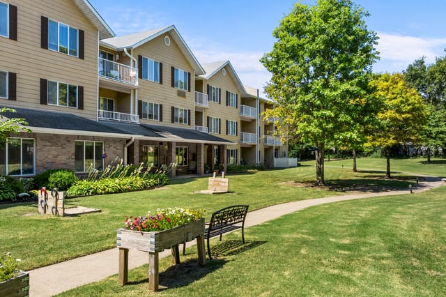 Broken-Arrow-043 Walking Paths